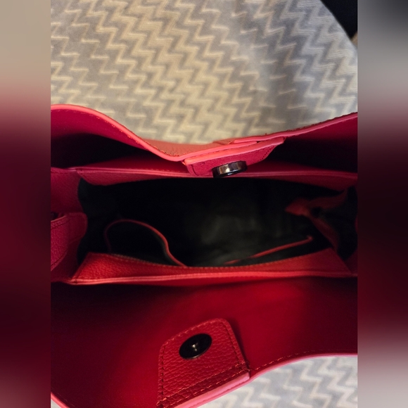 Danier Red Leather Handbag - Picture 4 of 8